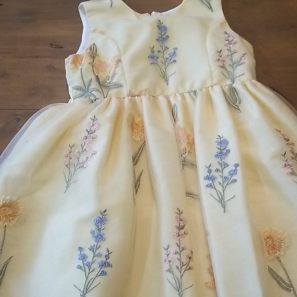 Yellow  embroidered  chiffon  dress